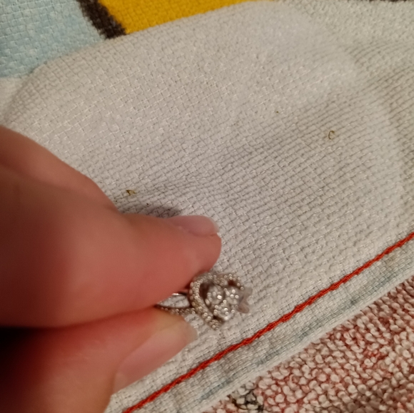 Wedding ring - Picture 2 of 5